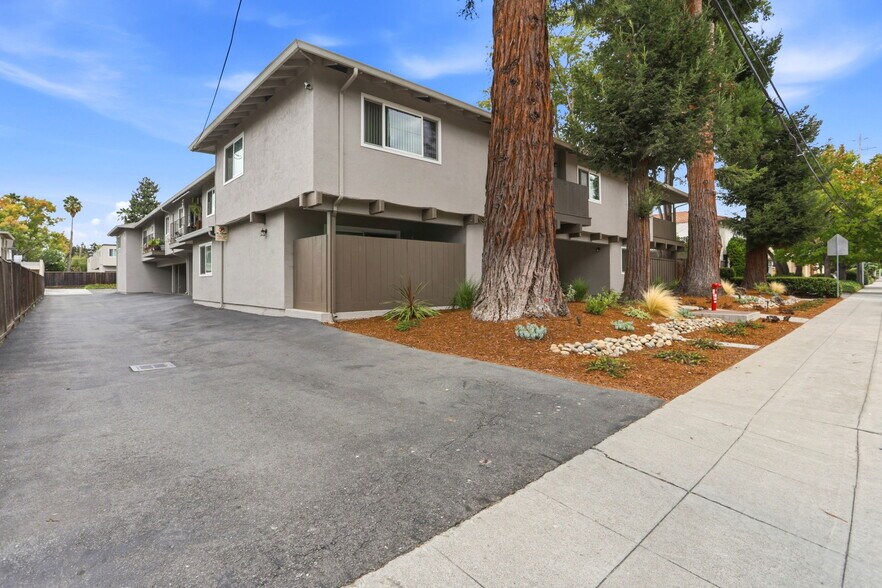 More Photos Of 239 Easy St, Mountain View Apartments For Sale