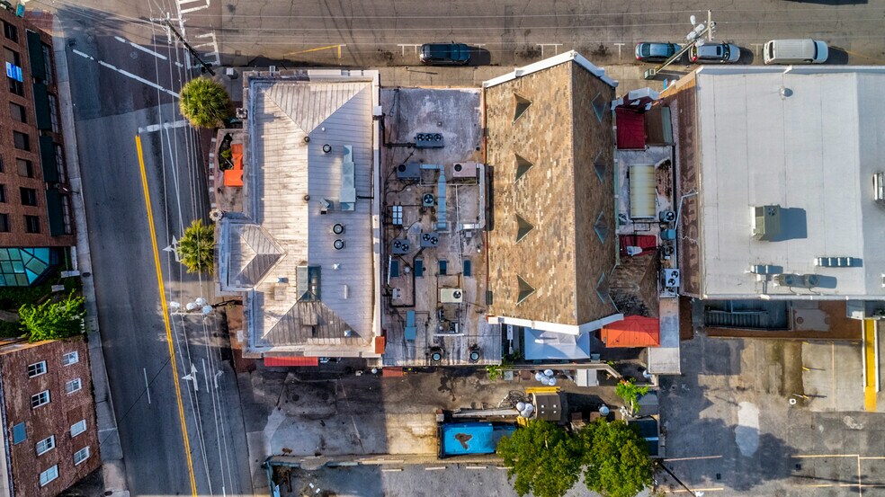 More Photos Of 32 N Market St, Charleston Storefront For Lease