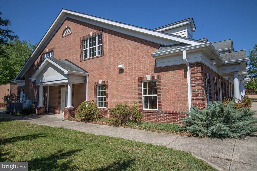 More Photos Of 40855 Merchants Ln, Leonardtown Office For Lease