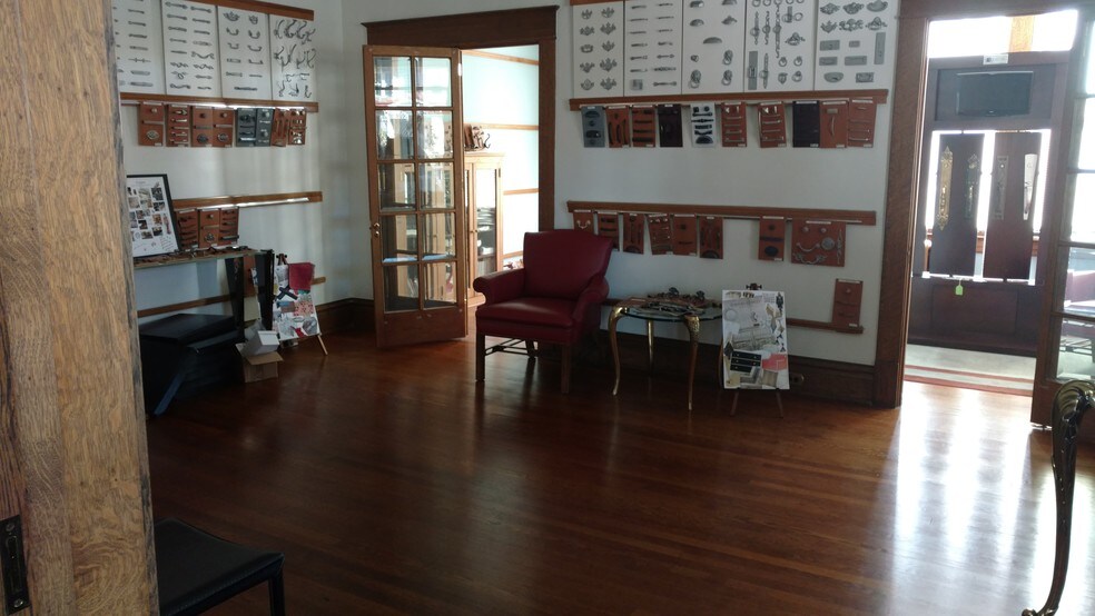 More Photos Of 1006 N Main St, High Point Office For Sale