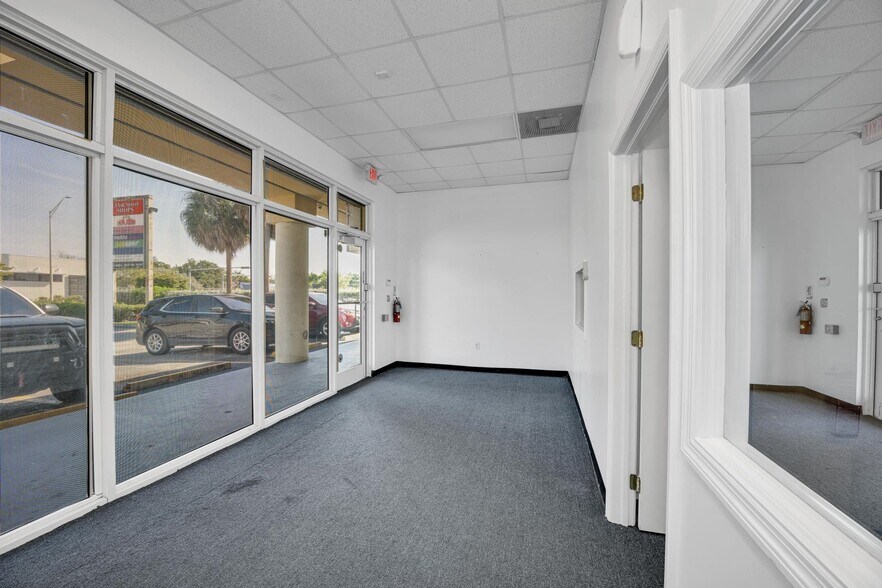 More Photos Of 13300 NW 27th Ave, Opa-locka Restaurant For Lease
