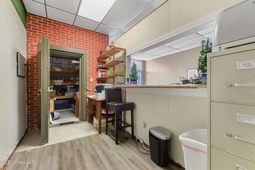 More Photos Of 5138 Main St, Lucedale Office Residential For Sale