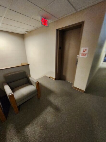 More Photos Of 2 N Mill St, New Castle Bank For Sale