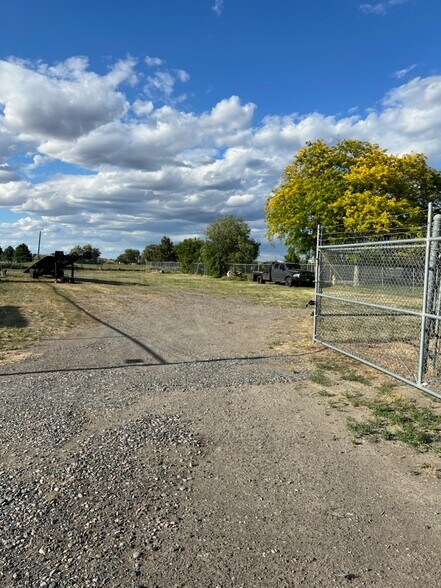 More Photos Of 2676 Van Giesen St, Richland Industrial For Sale