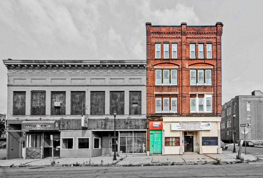 More Photos Of 445-447 High St, Holyoke Storefront Retail Residential For Sale