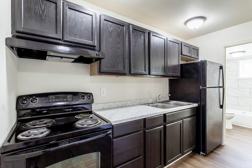 More Photos Of 205 W Moultrie Dr, Blytheville Apartments For Sale