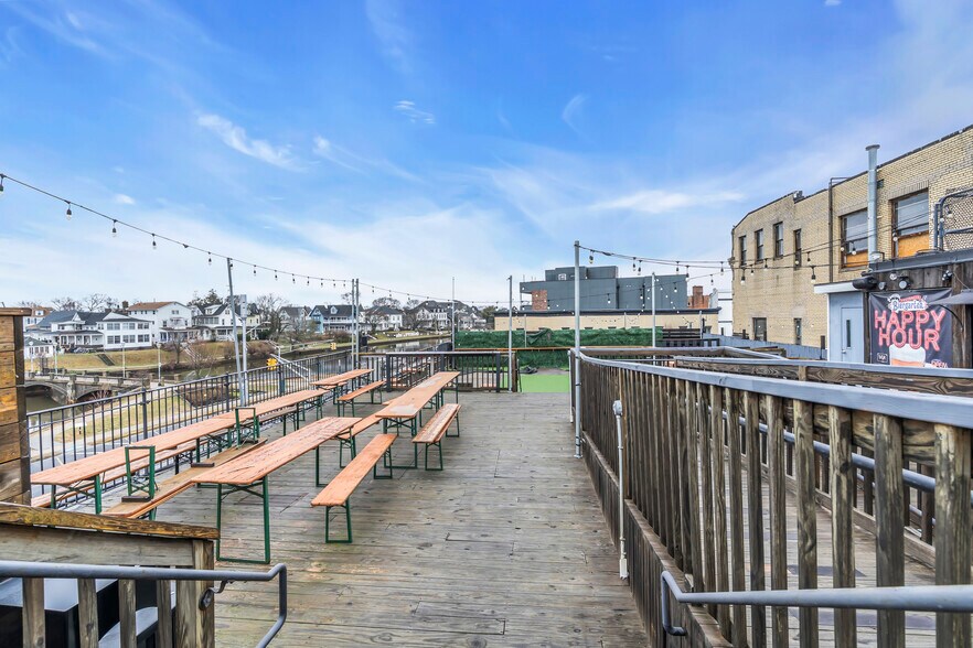 More Photos Of 527 Lake Ave, Asbury Park Storefront For Sale