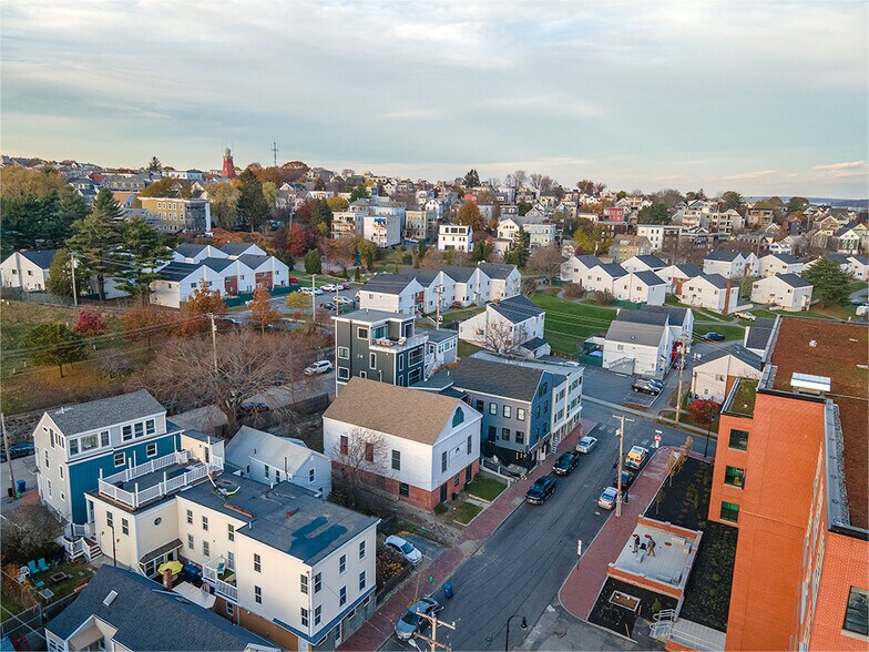 More Photos Of 69 Newbury St, Portland Storefront Retail Residential For Sale