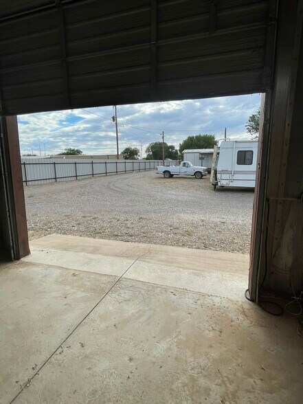 More Photos Of 4907 S Main St, Roswell Auto Dealership For Sale