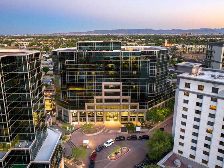 More Photos Of 2415 E Camelback Rd, Phoenix Coworking Space