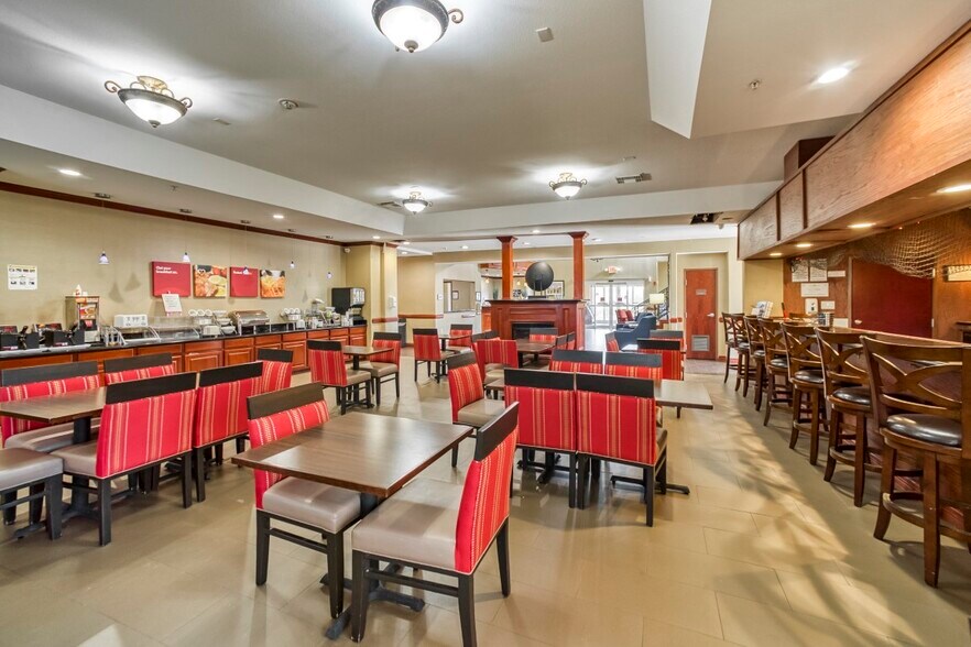 More Photos Of 3606 89th St, Galveston Hotel For Sale