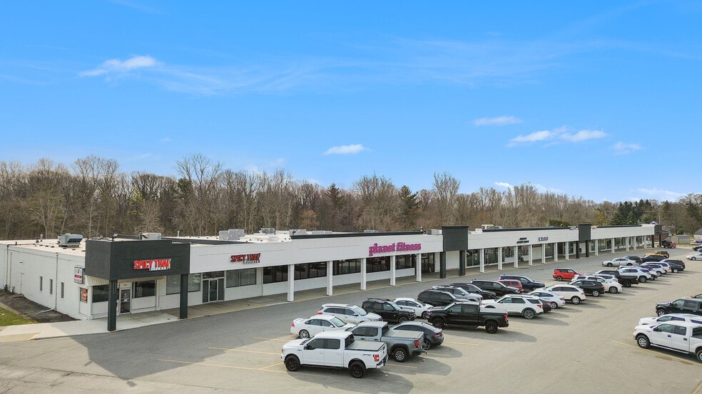 Primary Photo Of 2055 Gratiot Blvd, Marysville Unknown For Lease