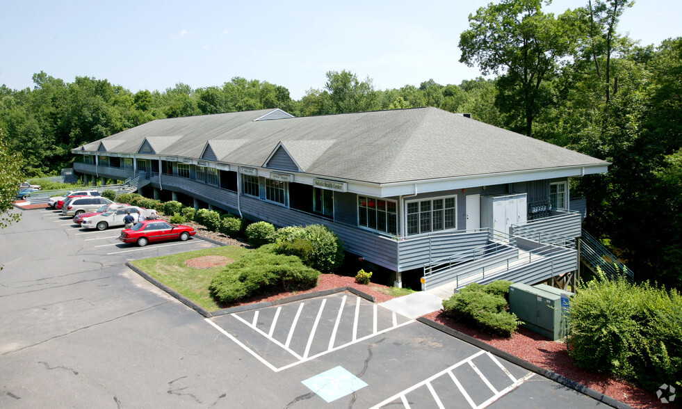 Primary Photo Of 75 Berlin Rd, Cromwell Medical For Lease