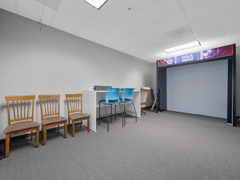 More Photos Of 8900 Research Dr, Irvine Research And Development For Lease