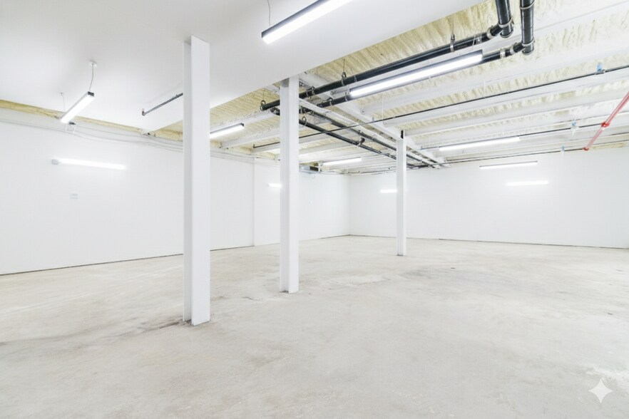 More Photos Of 196 Stanhope St, Brooklyn General Retail For Sale