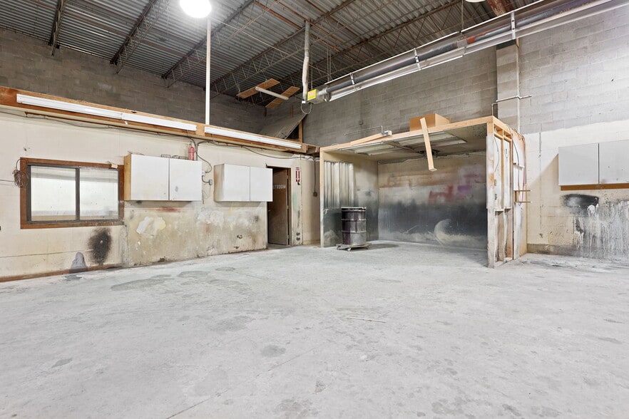 More Photos Of 800-850 Reynolds Ave, Columbus Warehouse For Lease