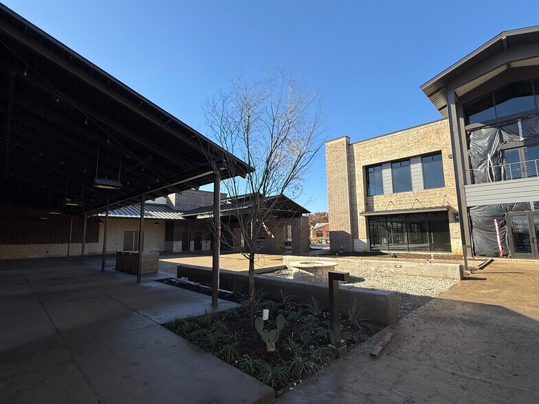 More Photos Of 2801 McKinney St, Melissa Unknown For Lease