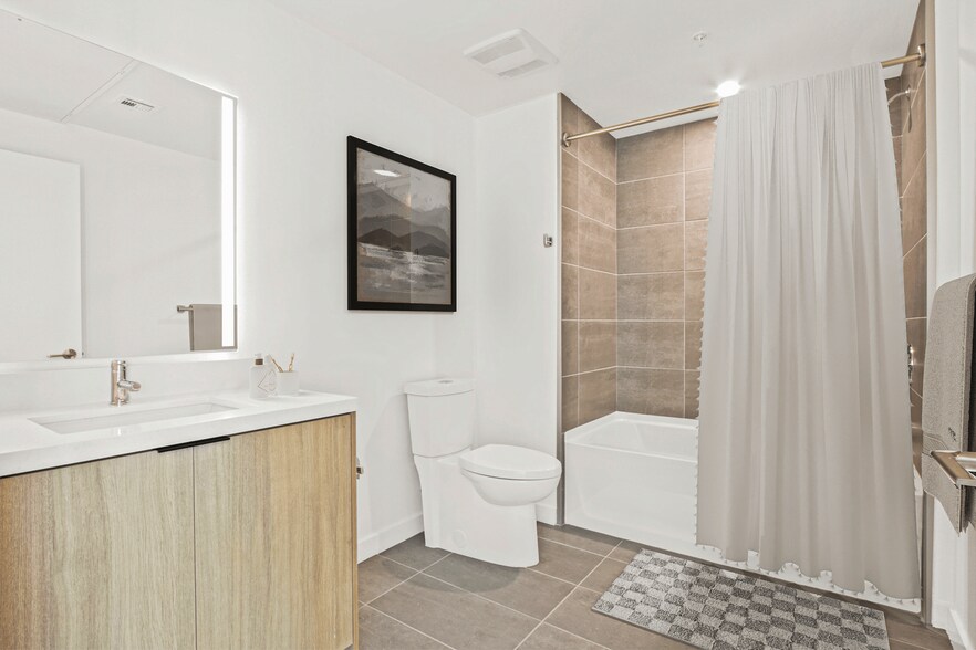 More Photos Of 200 N Vermont Ave, Los Angeles Apartments For Lease