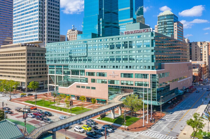 More Photos Of 202 E Pratt St, Baltimore Hotel For Sale