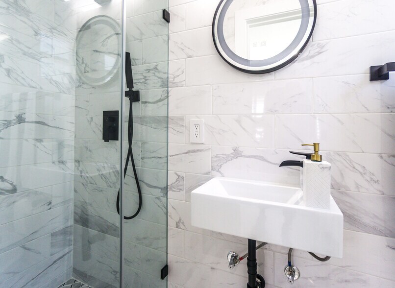 More Photos Of 3909 Garden Ave, Miami Apartments For Sale