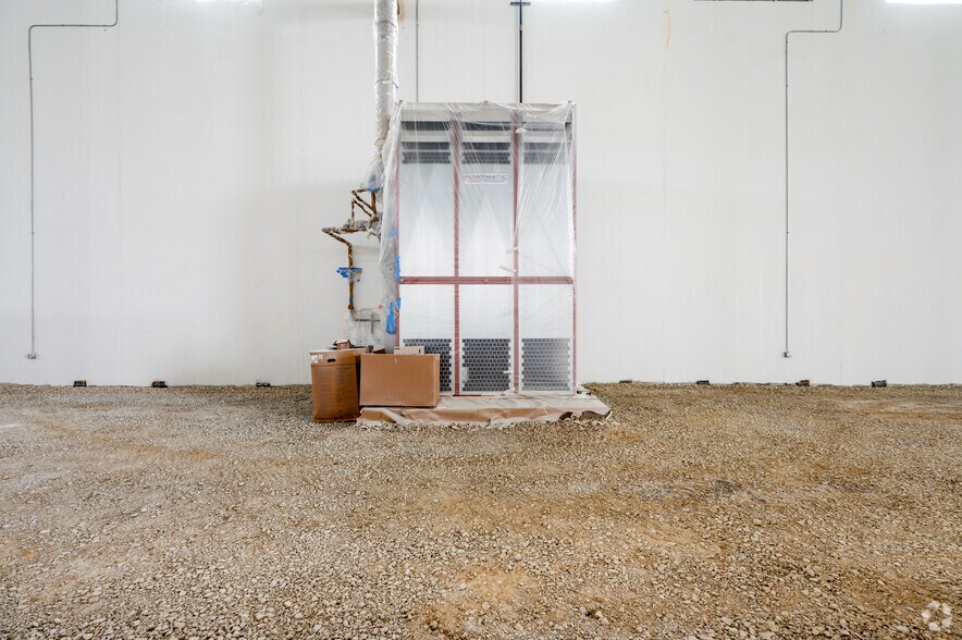 More Photos Of 239 N Heartland Dr, Delphi Warehouse For Sale