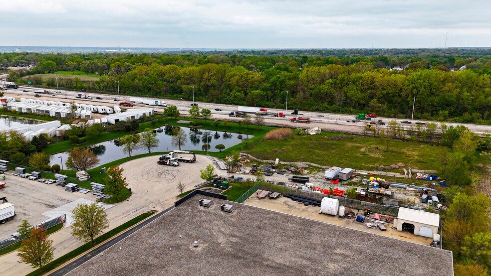 More Photos Of 17250 New Lenox Rd, Joliet Warehouse For Lease