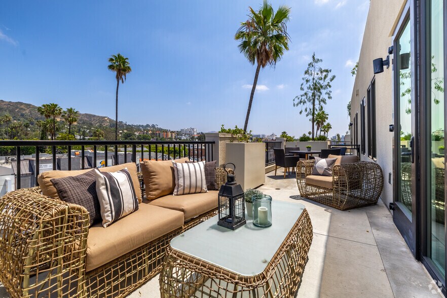 More Photos Of 7520-7566 W Sunset Blvd, Los Angeles Apartments For Lease