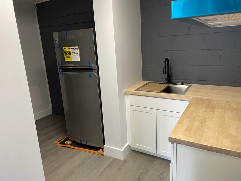 More Photos Of 85 Ten Broeck Ave, Kingston Office For Lease