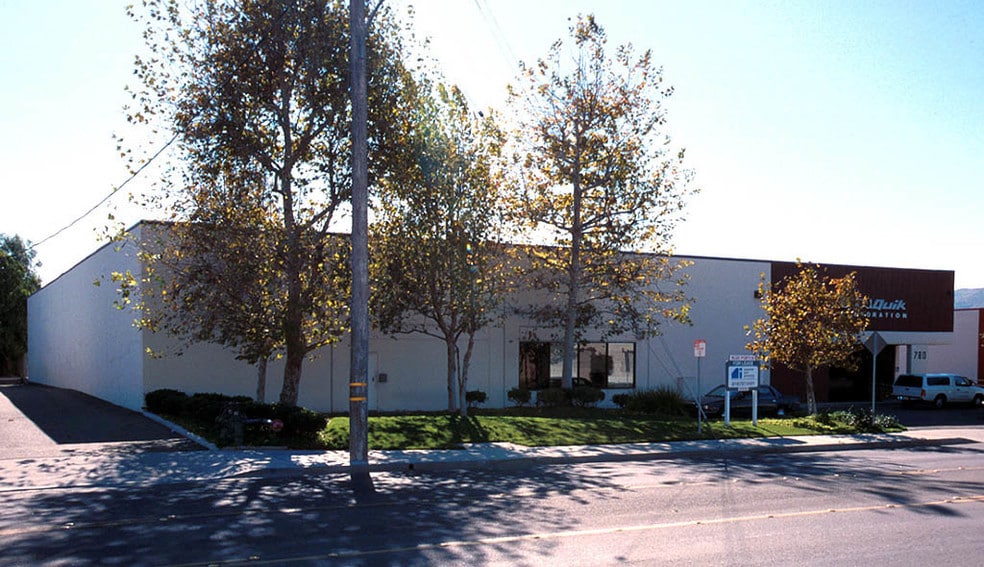 More Photos Of 780 Easy St, Simi Valley Warehouse For Lease