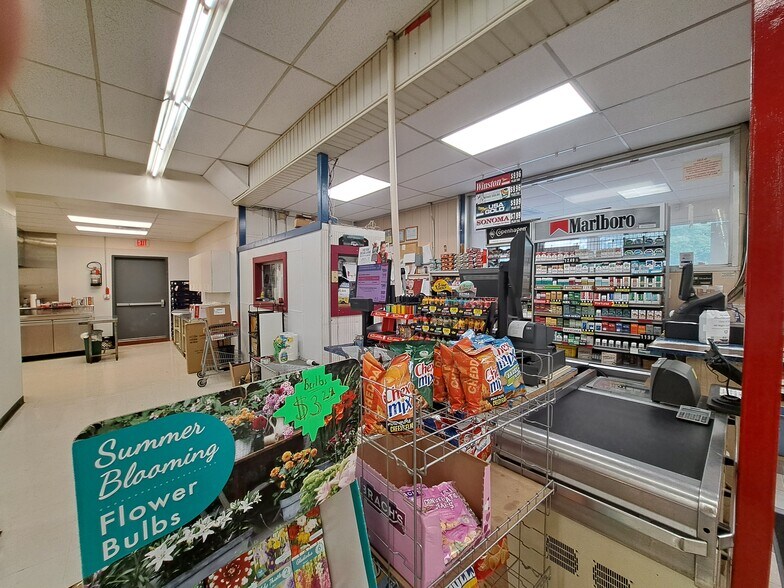 More Photos Of 28 Maple Ave, Bloomfield Convenience Store For Sale