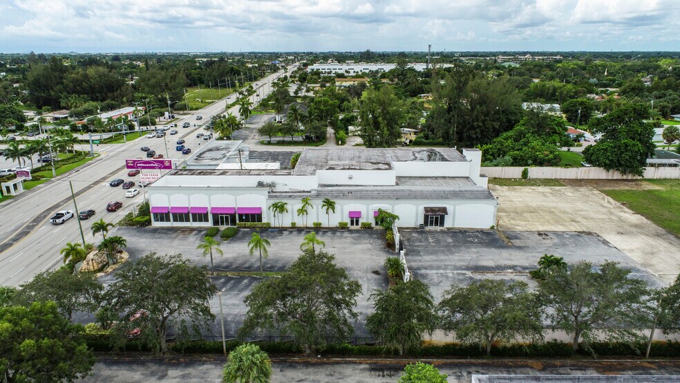 More Photos Of 1195 S Congress Ave, West Palm Beach Showroom For Lease