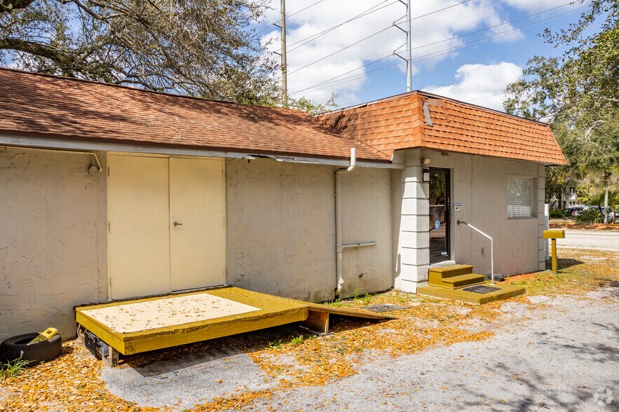 More Photos Of 1904 W Waters Ave, Tampa Freestanding For Sale