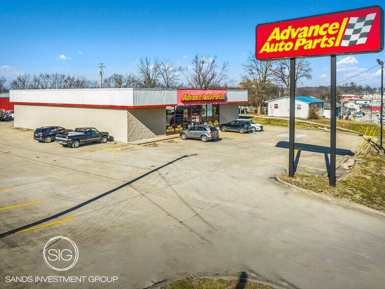 Primary Photo Of 749 W Main St, Lebanon Freestanding For Sale