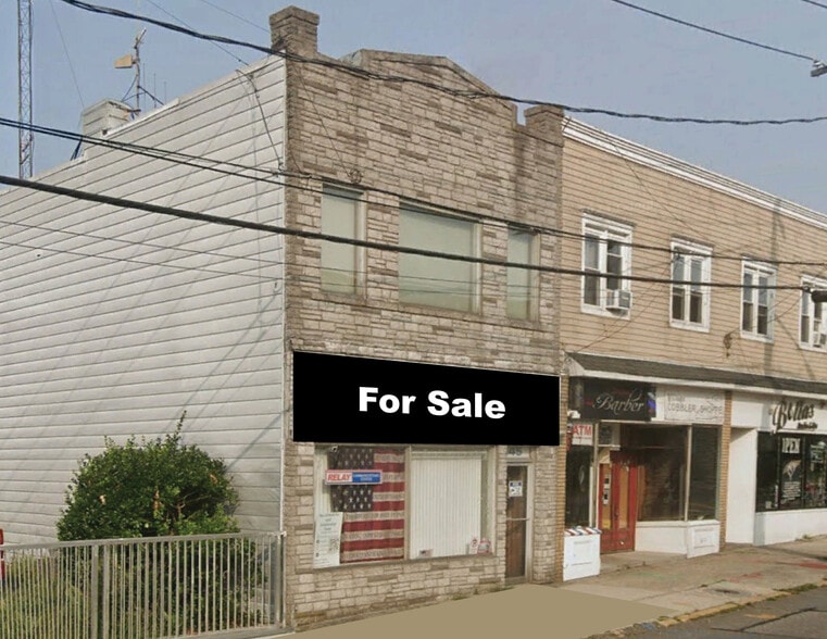Primary Photo Of 145 Griffing Ave, Riverhead Storefront Retail Office For Sale