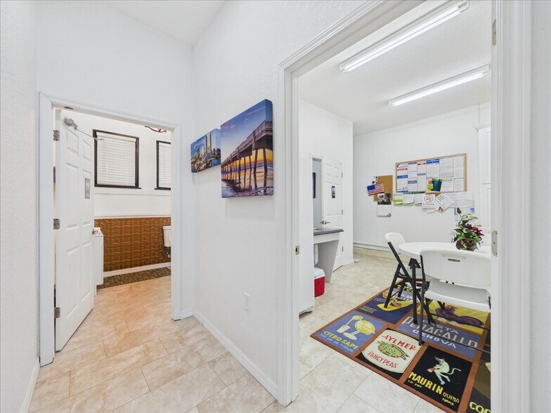 More Photos Of 621 St Johns Ave, Palatka Storefront For Sale