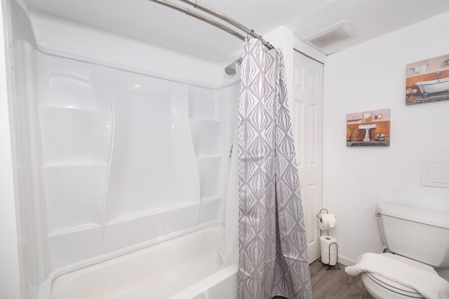 More Photos Of 13240 US-101, Hopland Land For Sale