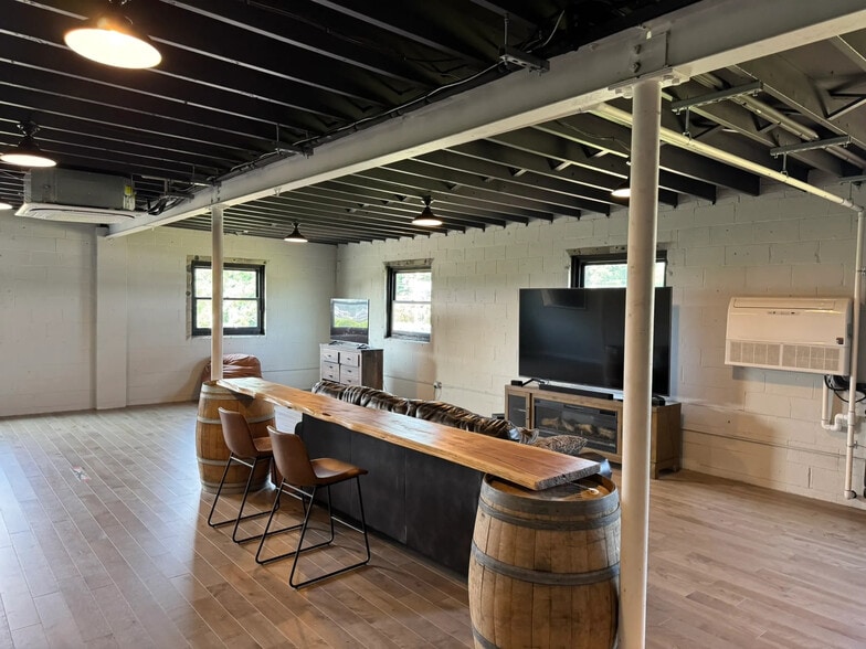 More Photos Of 240 Chapel Rd, South Windsor Industrial For Sale