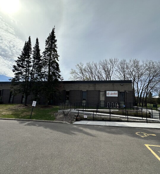 More Photos Of 1740 Livingston Ave, West Saint Paul Light Manufacturing For Sale