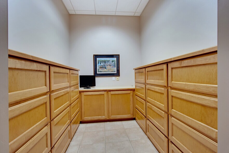 More Photos Of 2169 E Warner Rd, Tempe Office For Sale