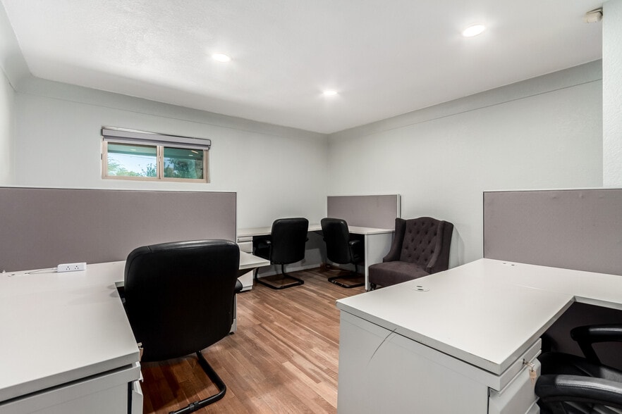 More Photos Of 727 N Swan Rd, Tucson Office For Sale