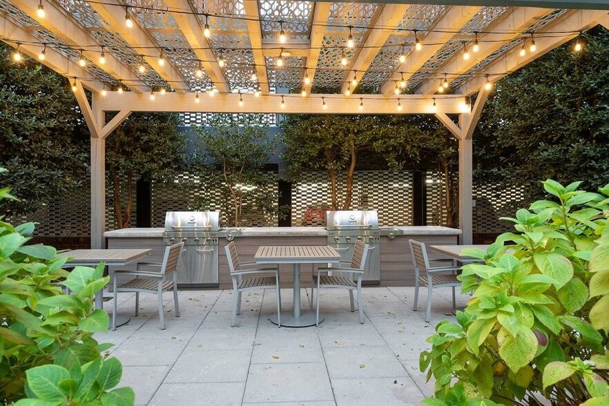 More Photos Of 8750 Georgia Ave, Silver Spring Apartments For Lease