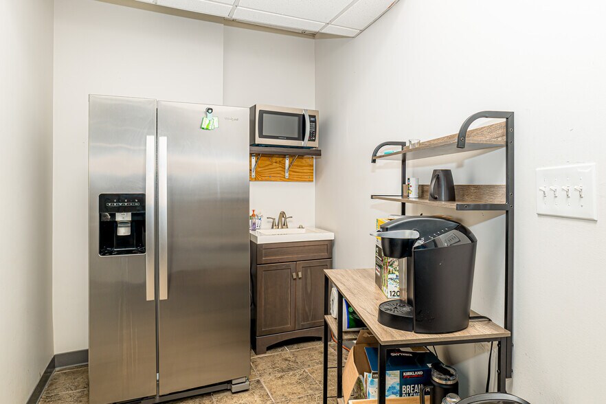 More Photos Of 251 Granby St, Norfolk Office For Lease