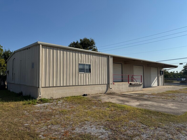 More Photos Of 1605 W 16th St, Panama City Warehouse For Sale
