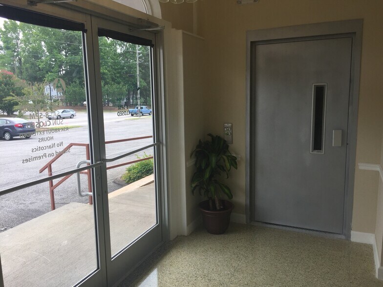 More Photos Of 1500 Garner Rd, Raleigh Office For Lease