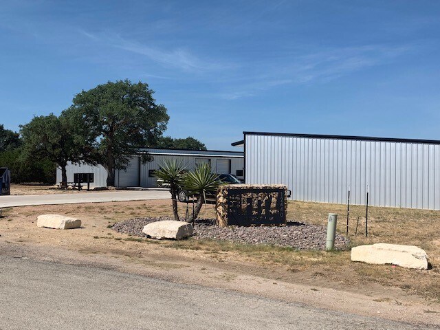Primary Photo Of 12440 Trail Driver, Austin Warehouse For Lease