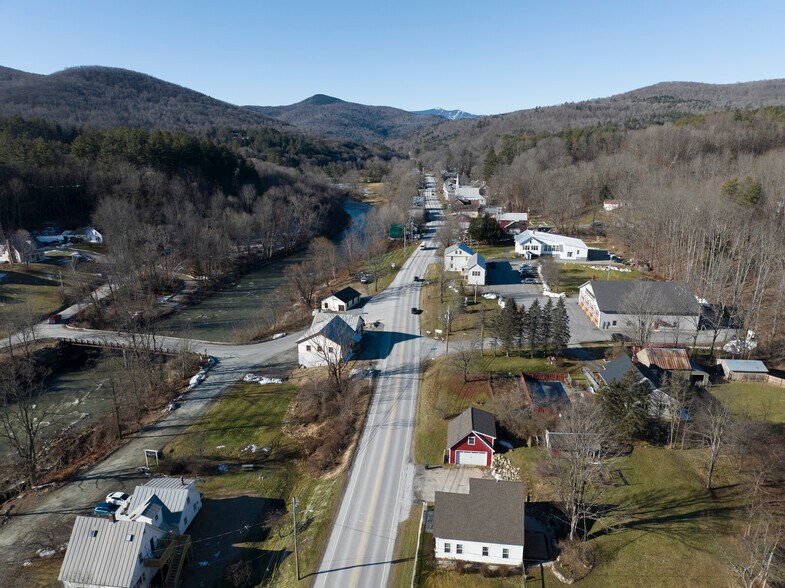 More Photos Of 7392 US-4, Woodstock Police Fire Station For Sale