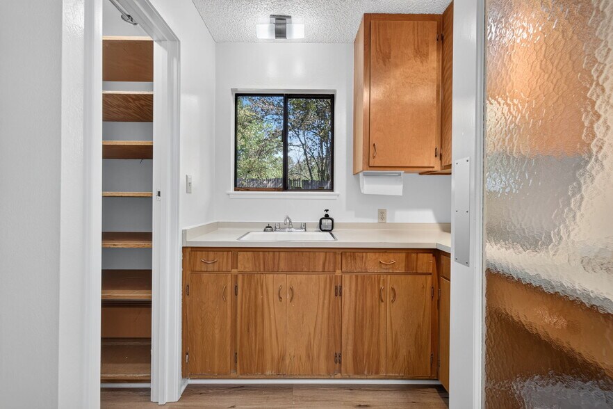 More Photos Of 7 Page St, Cotati Medical For Sale