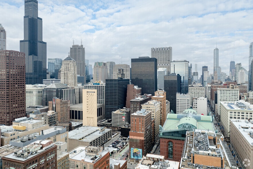 More Photos Of 423-439 S Dearborn St, Chicago Apartments For Lease