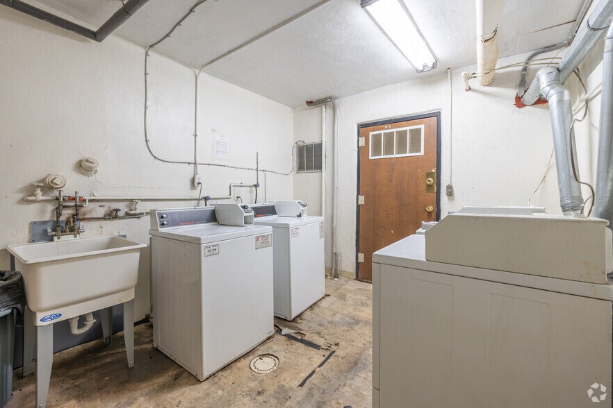 More Photos Of 18045-18123 Lahser Rd, Detroit Apartments For Sale