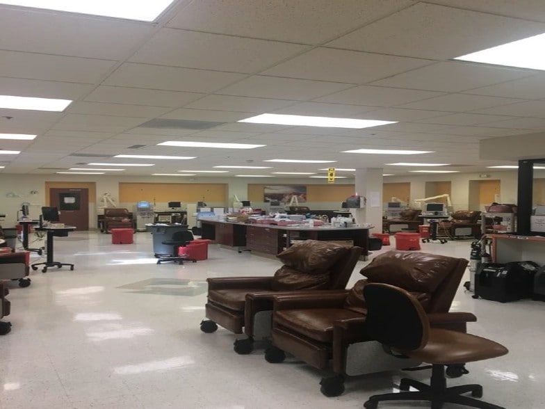 More Photos Of 1780 W Anklam Rd, Tucson Medical For Sale